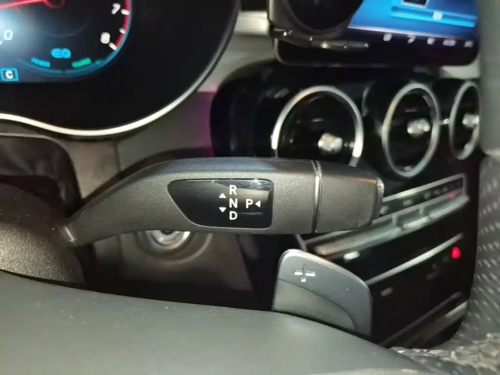 Mercedes-Benz C-Class — миниатюра 14