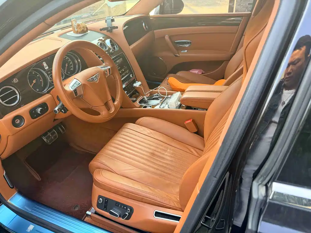 Bentley Flying Spur 2017 4.0T V8 Standard