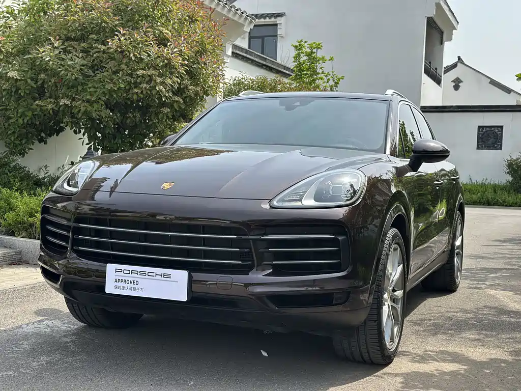 Porsche Cayenne 2021