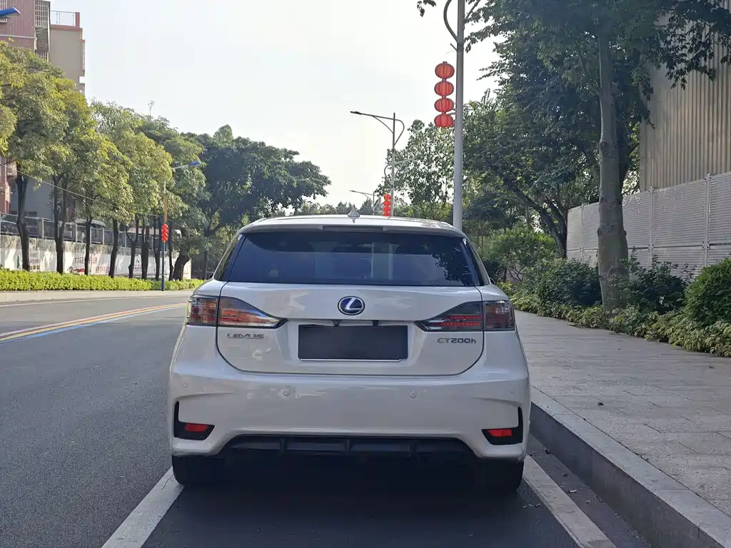 Lexus CT 2015 CT200h