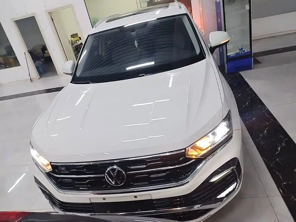 Volkswagen TayronX X 2020 330TSI Luxury Smart Connect