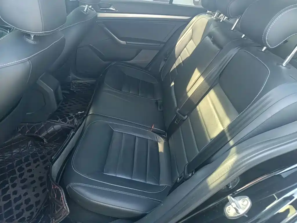 Volkswagen Lavida — миниатюра 17