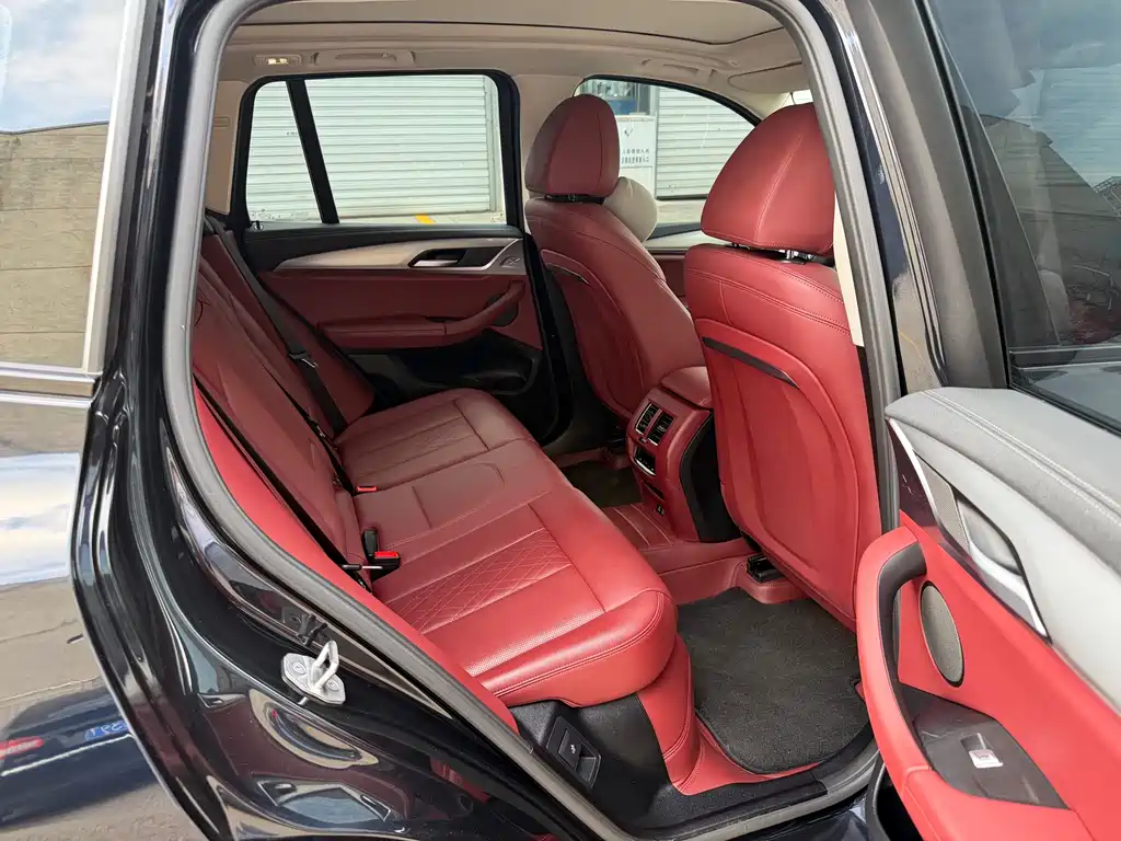 BMW iX3 2023 Lead