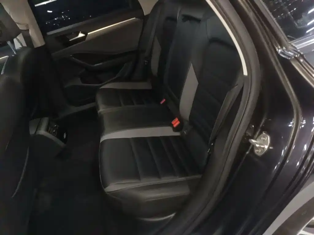 Volkswagen Sagitar — миниатюра 17