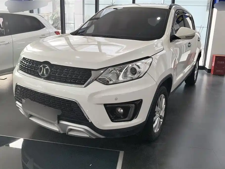 Купить BAIC Senova X35
