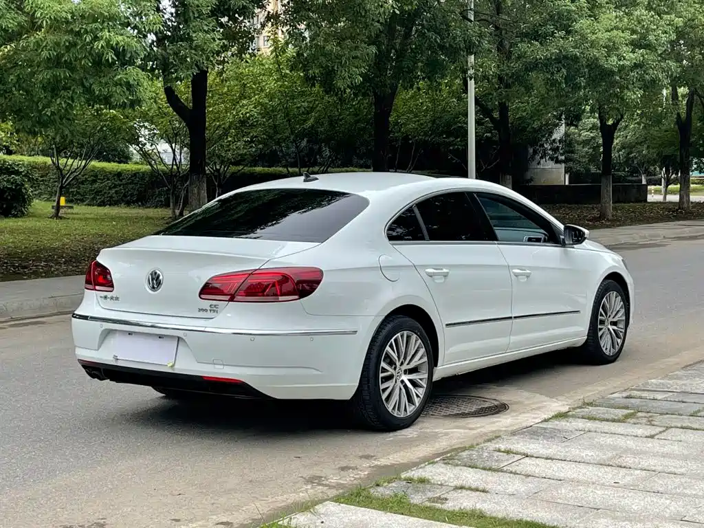 Volkswagen CC — миниатюра 7