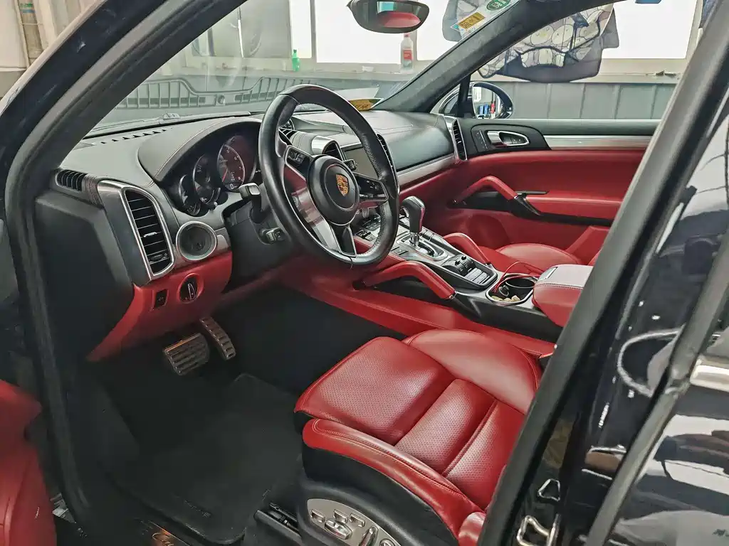 Porsche Cayenne 2015 Cayenne Turbo 4.8T