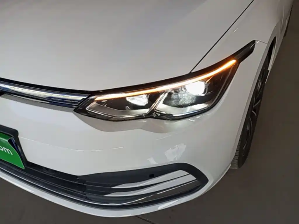 Volkswagen Golf — миниатюра 24