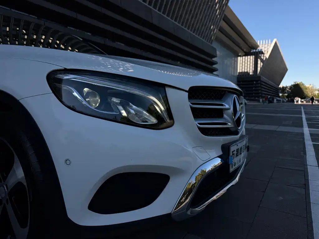 Mercedes-Benz GLC — миниатюра 7