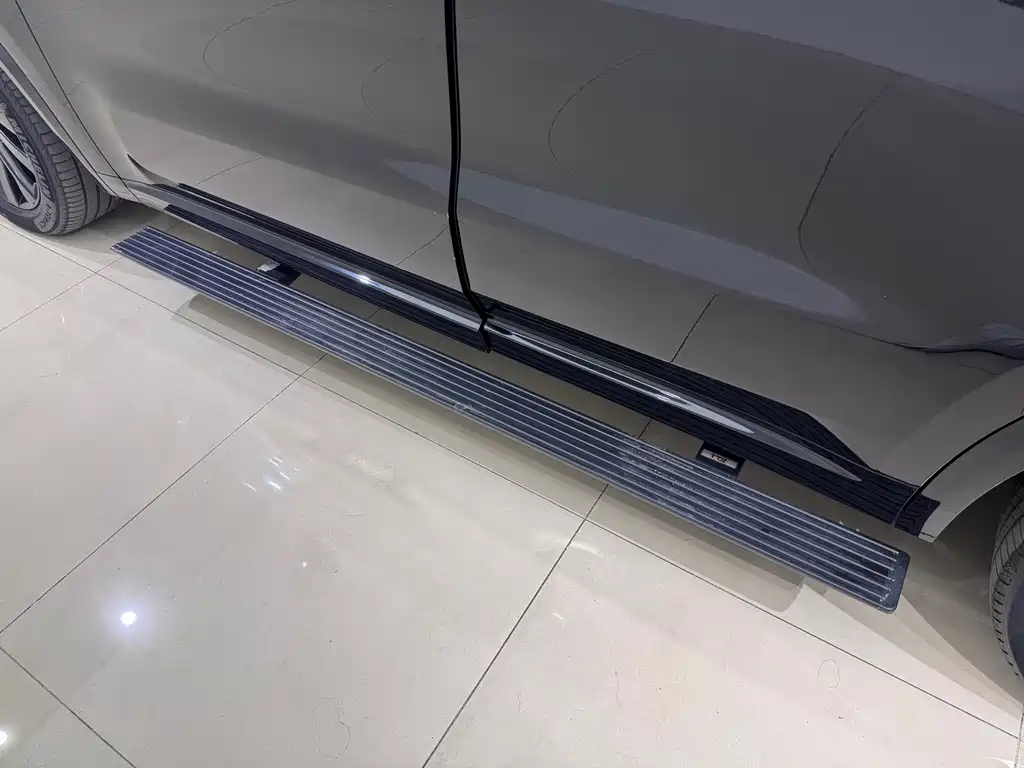 Li Auto Li L8 — миниатюра 12