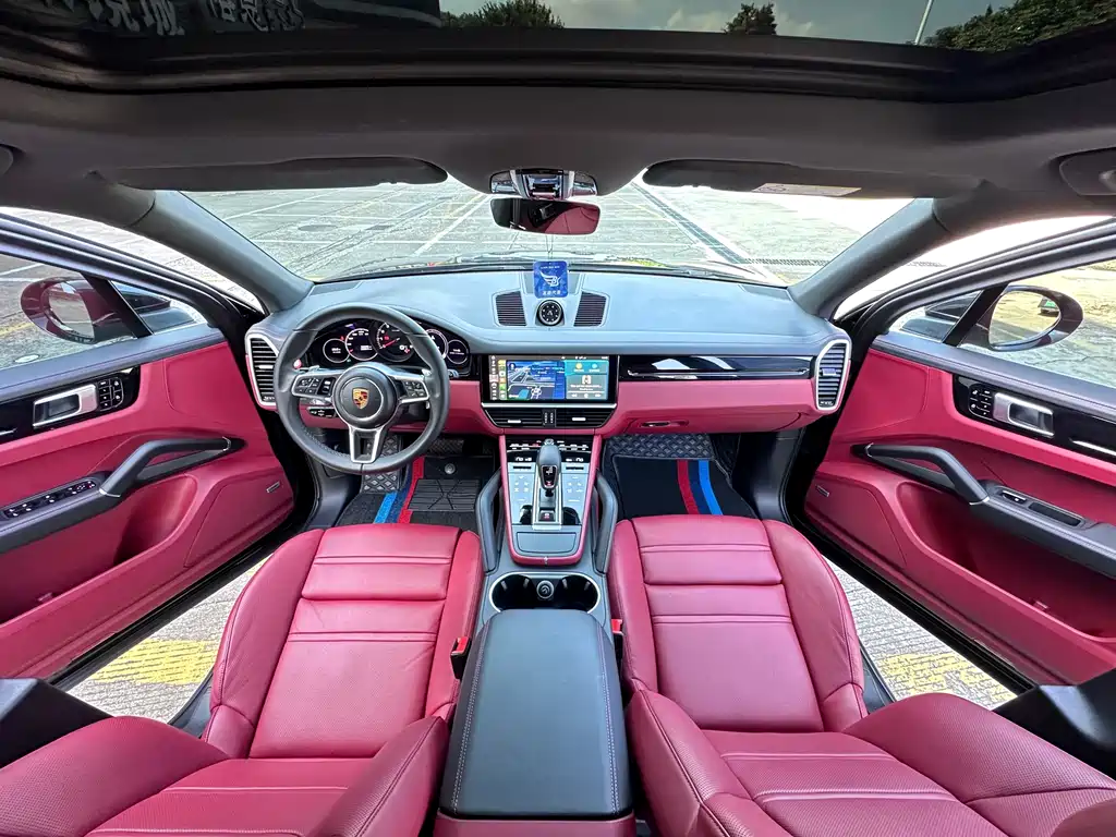 Porsche Cayenne — миниатюра 8