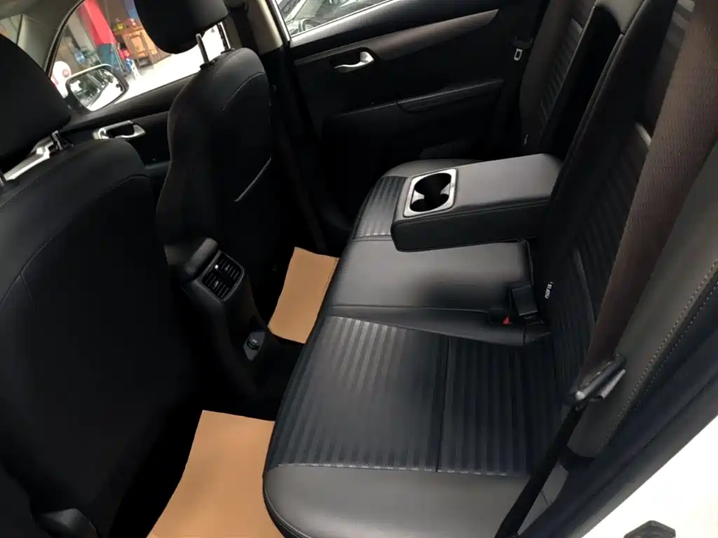 Kia Sportage — миниатюра 17