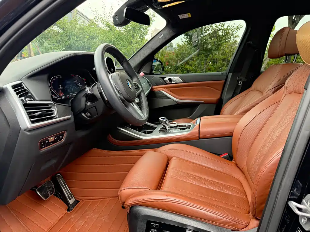 BMW X7 xDrive40i Premium Type M Sport Package, фото 8