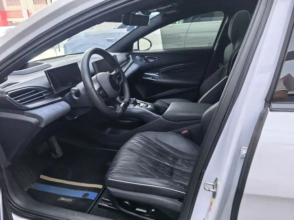 BYD Seal 2023 Champion 700km