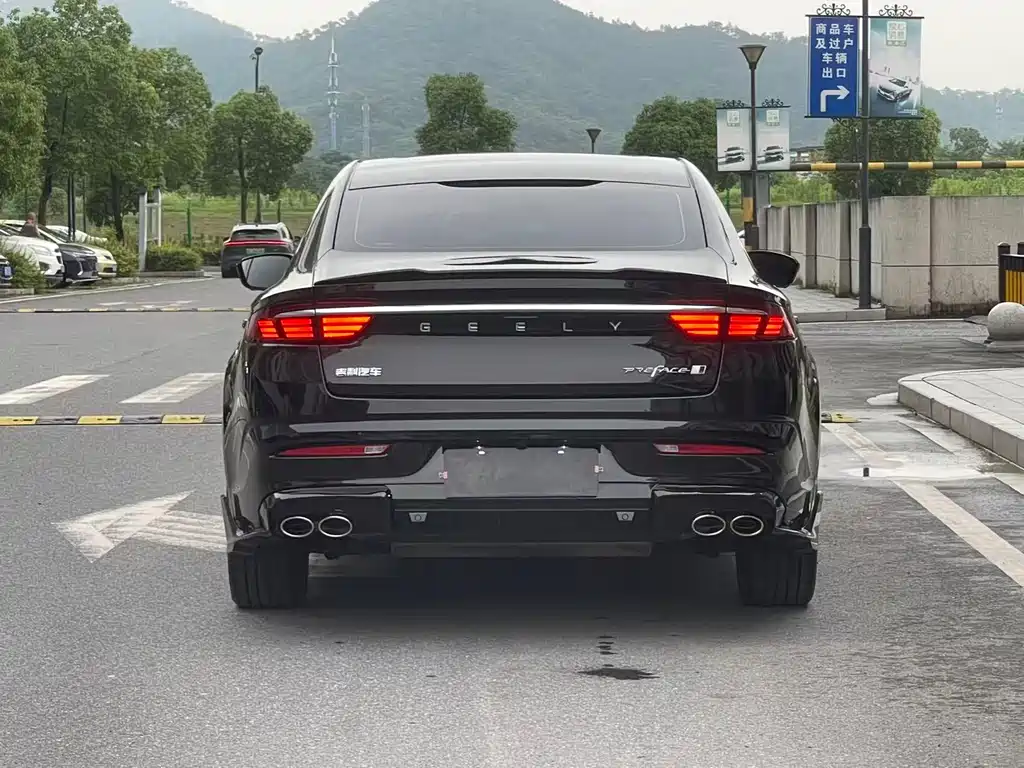 Geely Preface 2025 1.5TD