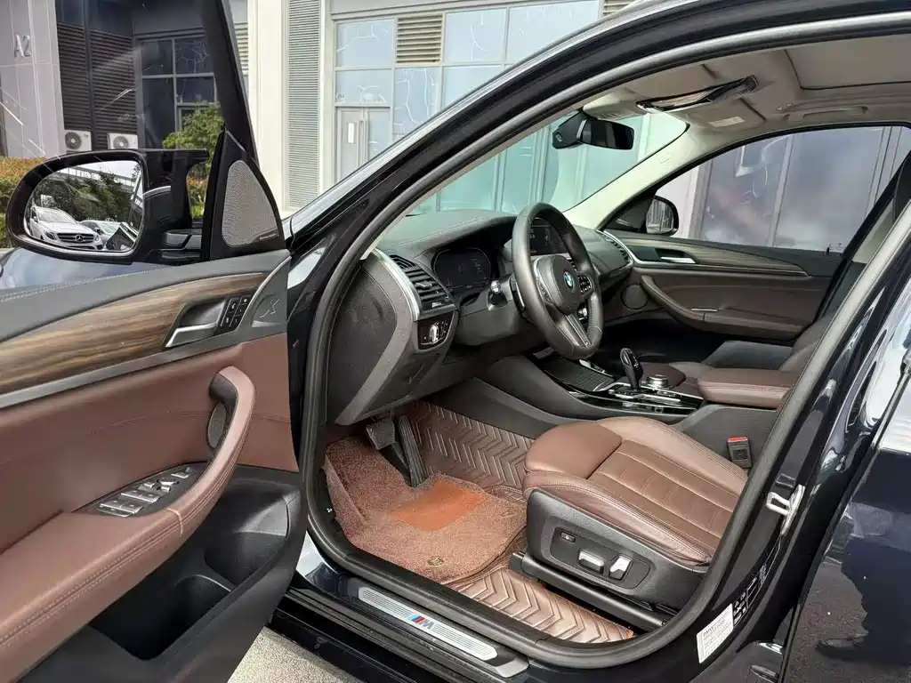 BMW X3 — миниатюра 7