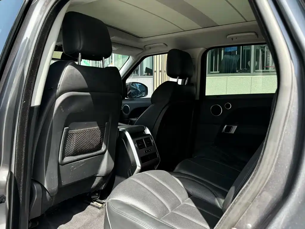 Land Rover Range Rover Sport 2015 3.0 SDV6 HSE DYNAMIC