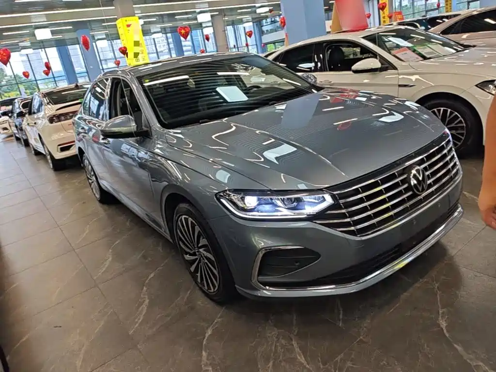 Volkswagen Lavida — миниатюра 4