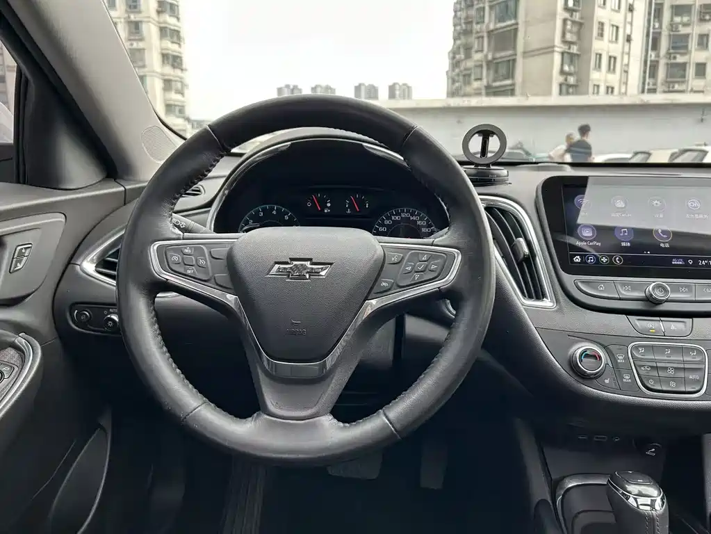 Chevrolet Malibu XL — миниатюра 14