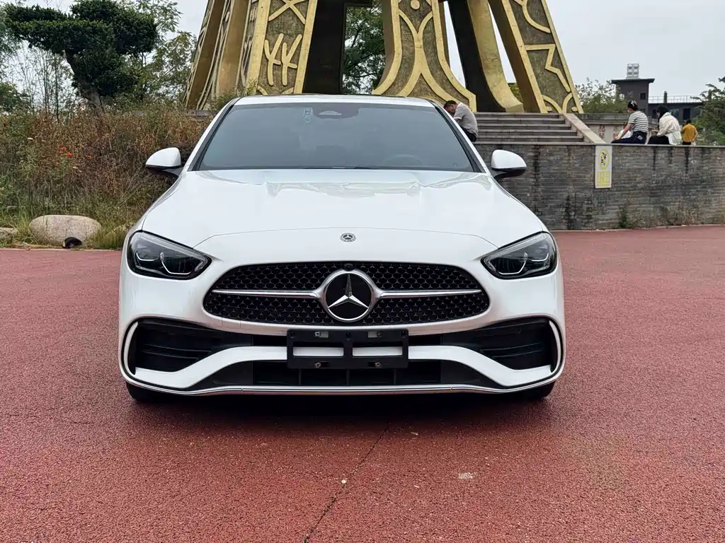 Mercedes-Benz C-Class — миниатюра 2