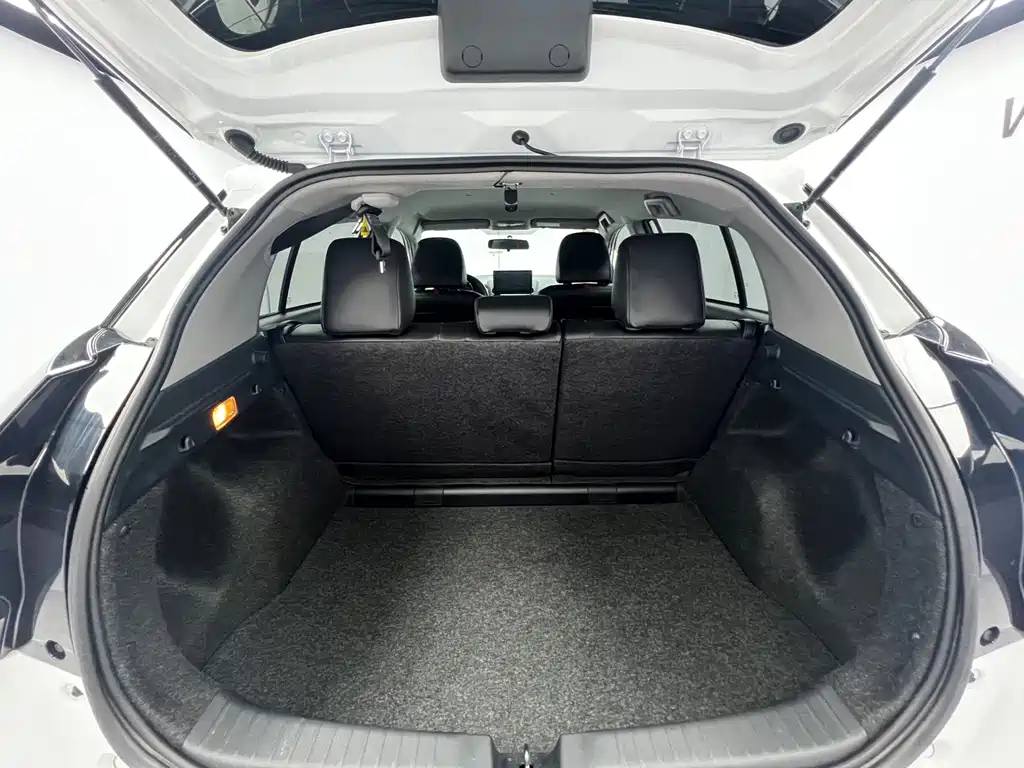 Toyota Yaris L — миниатюра 15