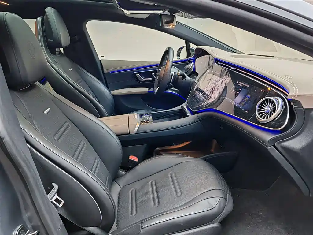 MERCEDES-BENZ EQS AMG