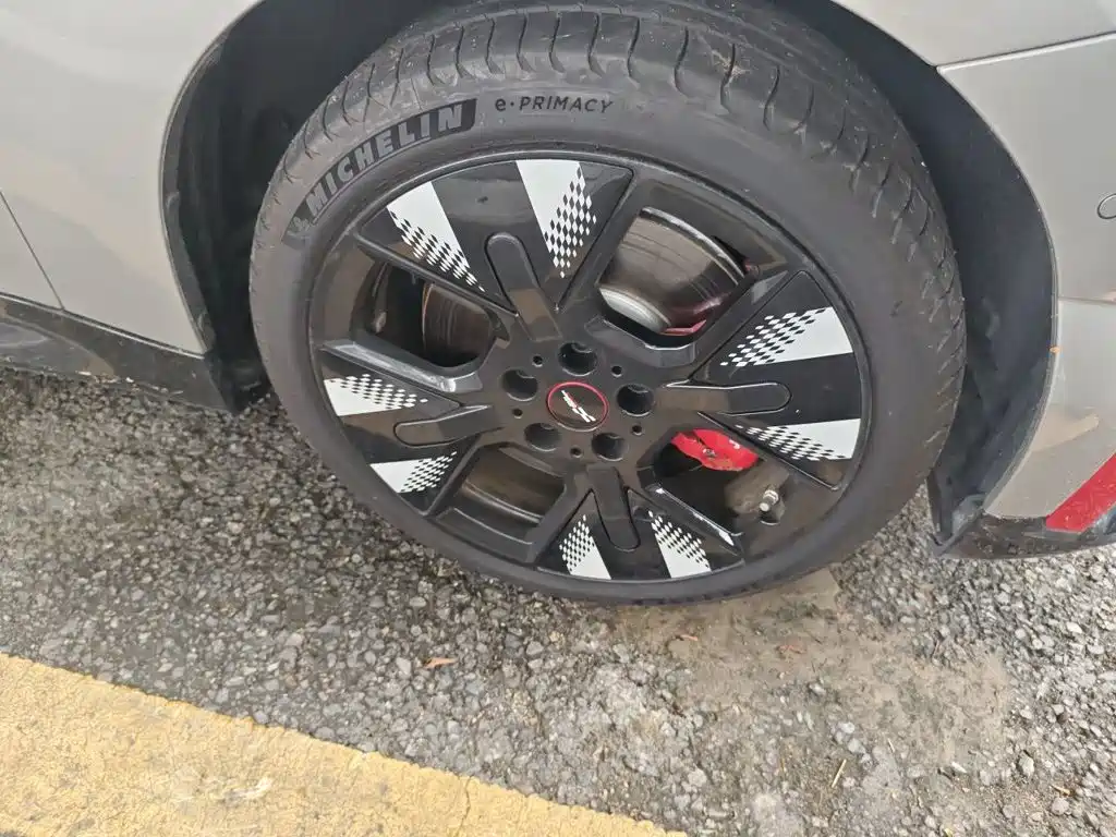 MINI Электрический Mini JCW — миниатюра 8