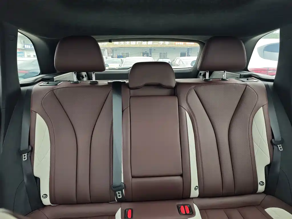 Geely Xingyue L — миниатюра 10