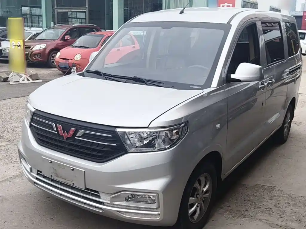 Wuling V 2022 1.5L LAR