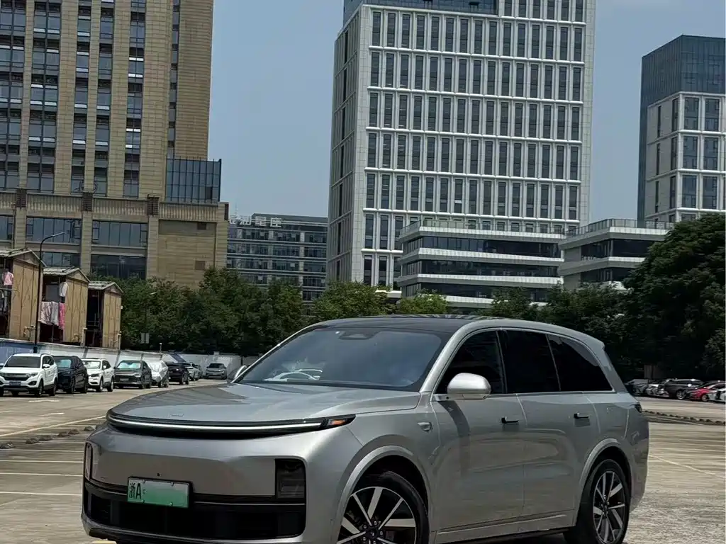 Li Auto L8 2023 Pro
