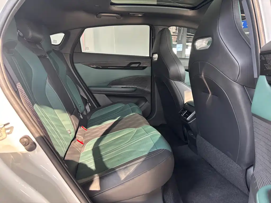 CHANGAN UNI V SMART IDD