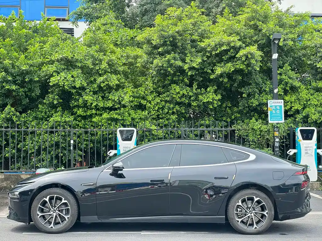 XPeng P7 — миниатюра 7