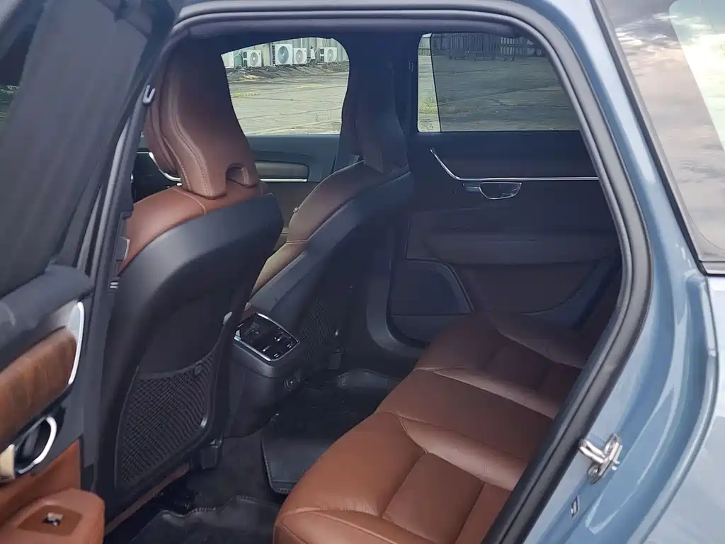 Volvo V90 — миниатюра 9