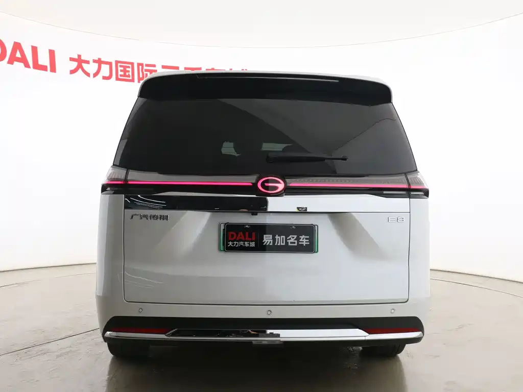 GAC Motor 传祺E8 PHEV — миниатюра 15