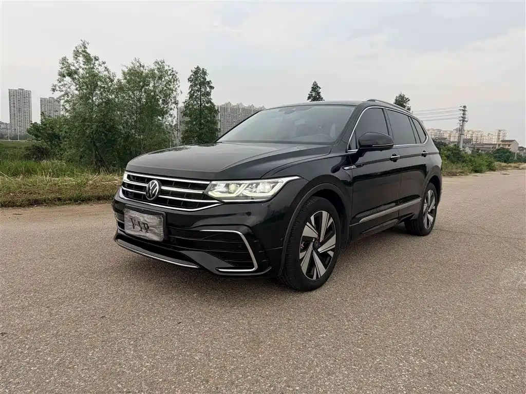 Volkswagen Tiguan L 2023