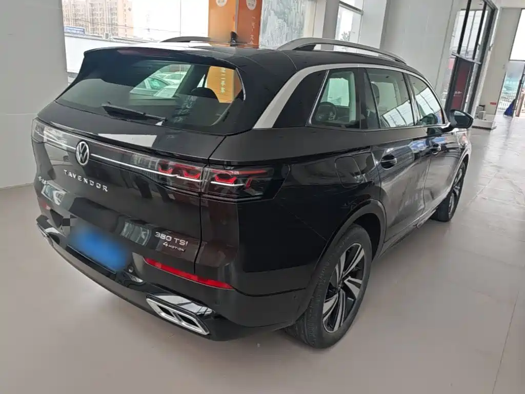 Volkswagen Tavendor 2023 380TSI R-Line