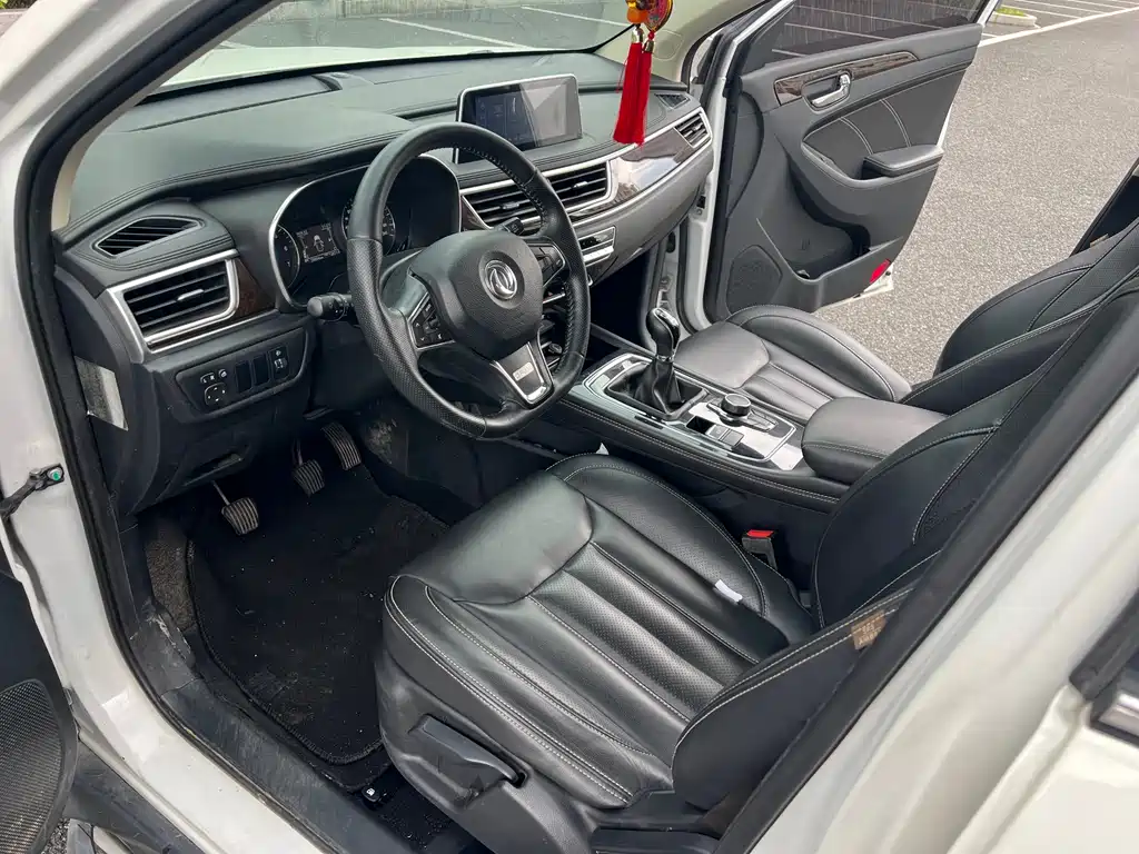Dongfeng 580 2018 1.5T MT Luxury