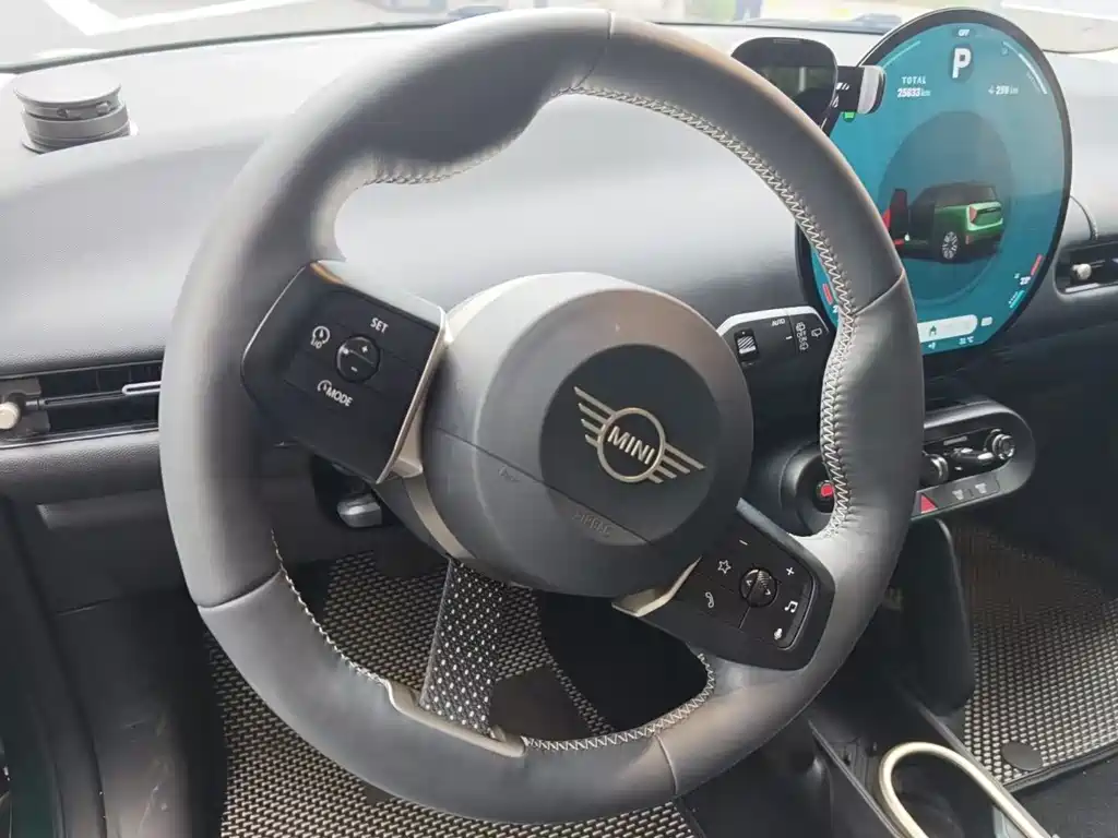 Mini COOPER 2025 456km COOPER E