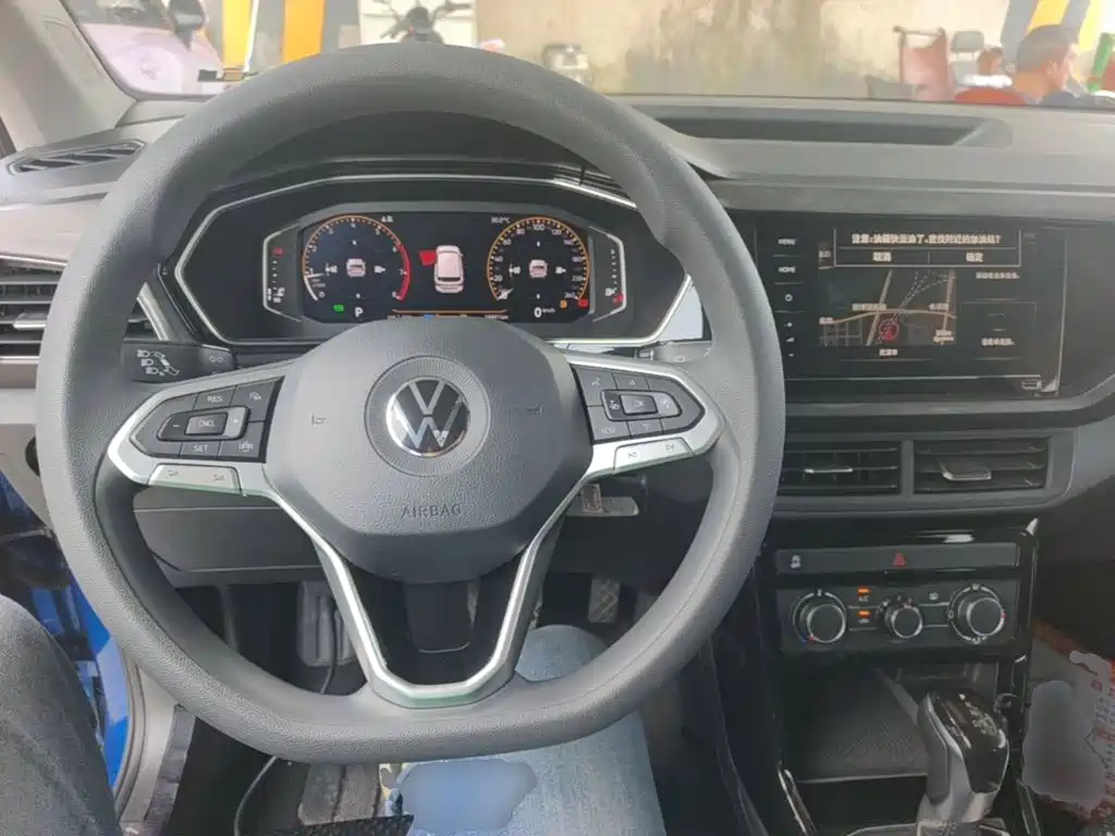 Volkswagen Tacqua 2020 1.5L AT