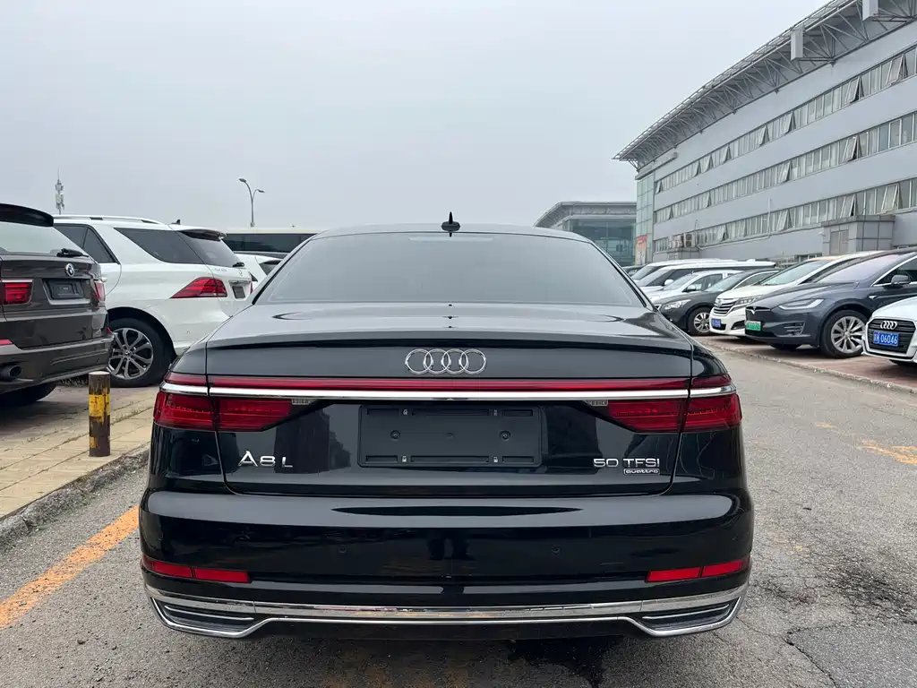 Audi A8 2021 A8L 50 TFSI quattro Comfort