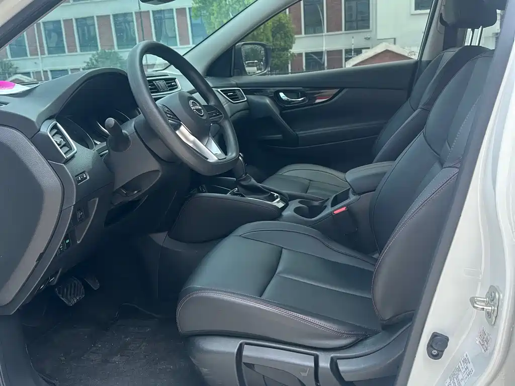 Nissan Qashqai 2023 2.0L CVT XV Comfort