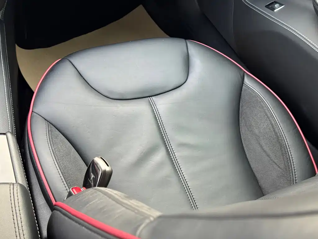 Tesla Model S — миниатюра 16