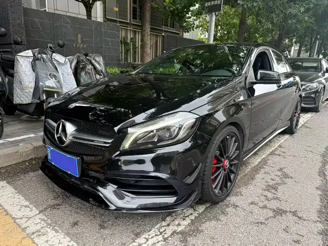 Mercedes-Benz A-Class — фото 1