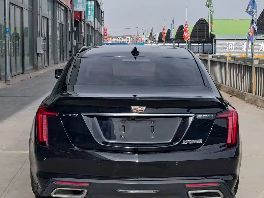 Cadillac CT5 — миниатюра 5