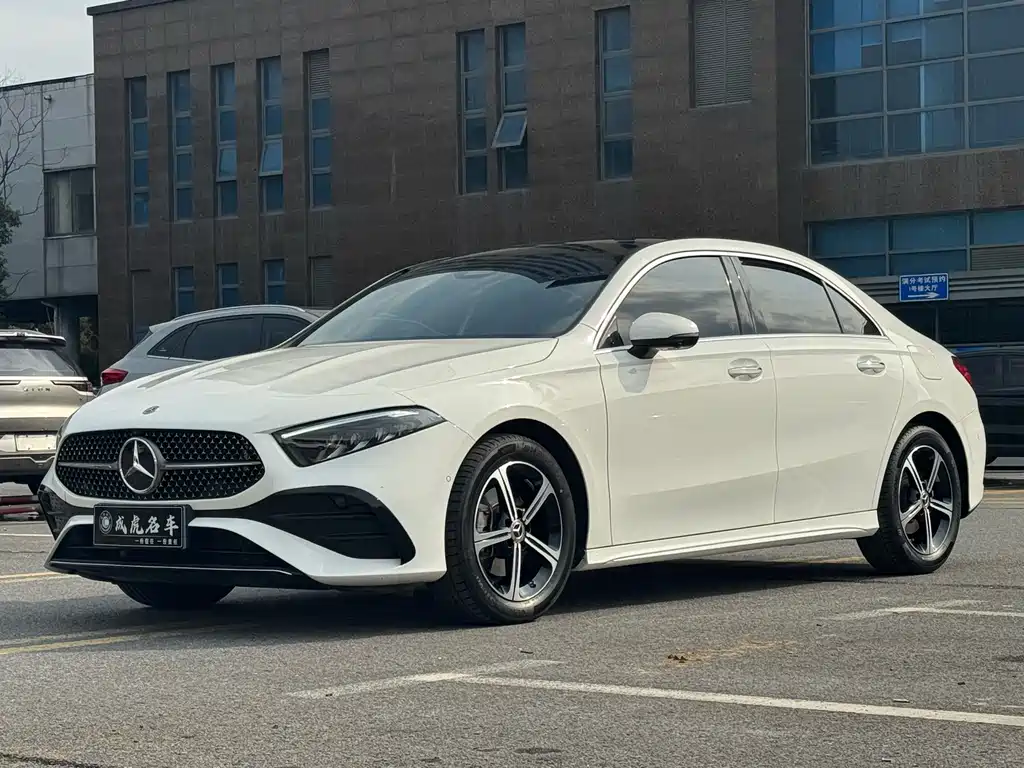 MERCEDES-BENZ A CLASS