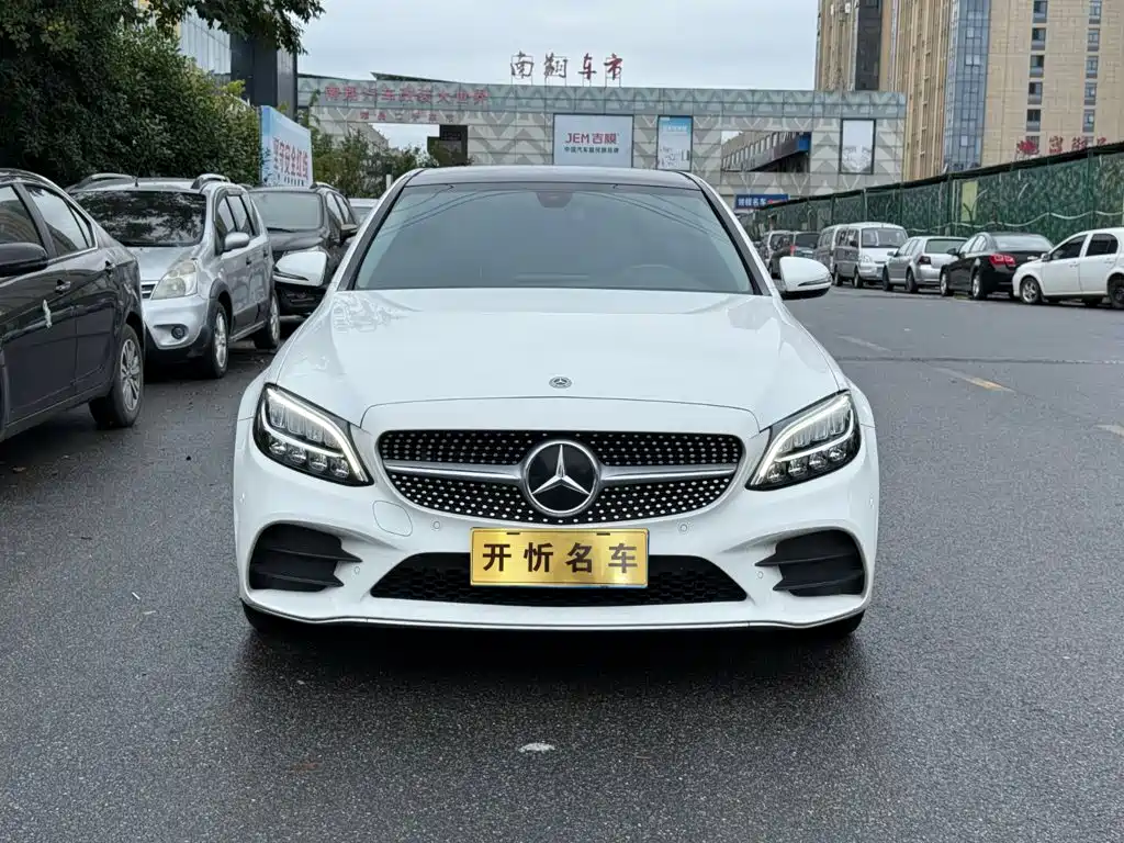 Mercedes-Benz C-Class — миниатюра 2
