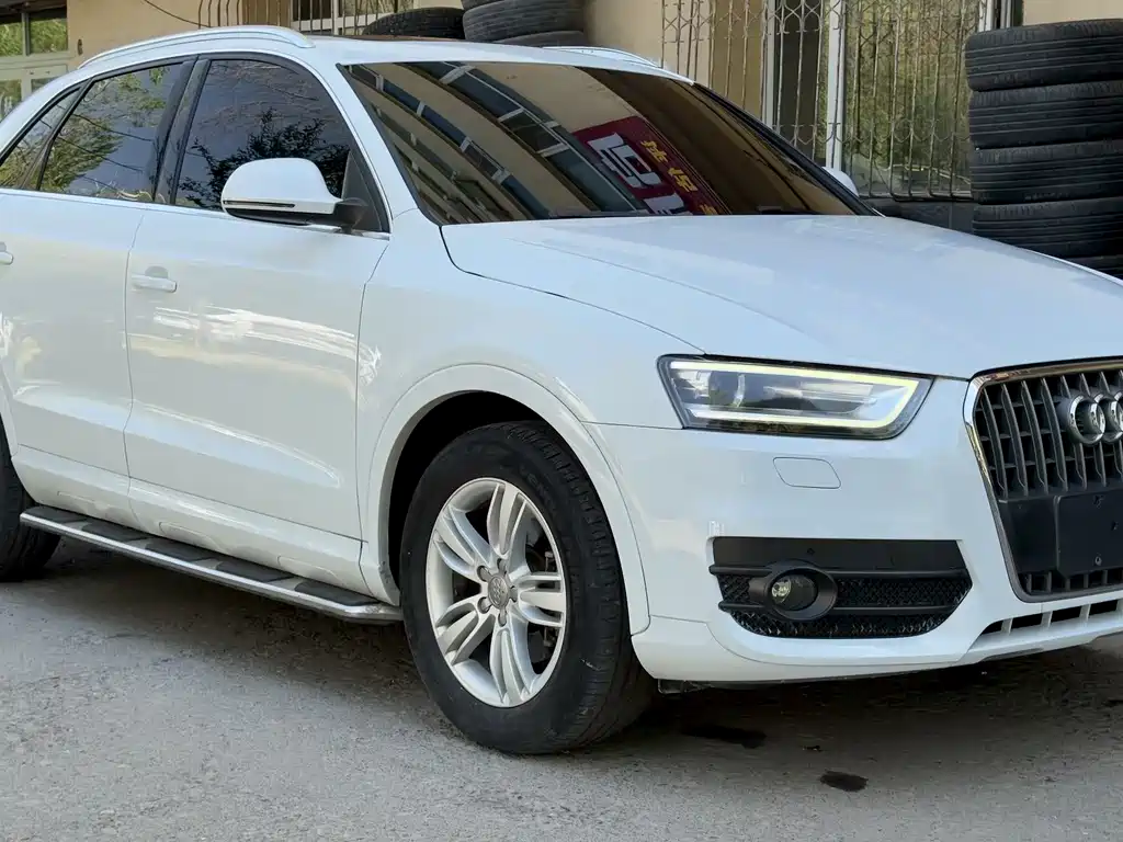 Купить Audi Q3