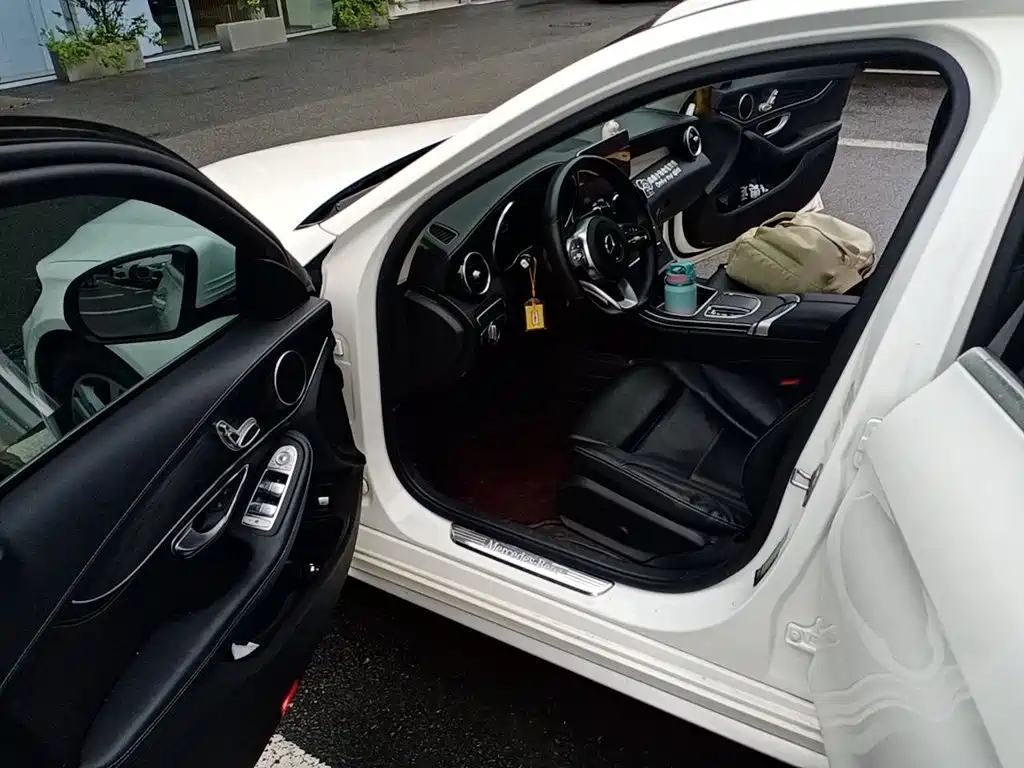 Mercedes-Benz C-Class — миниатюра 14