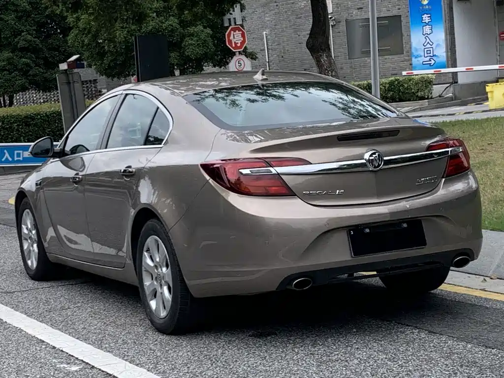Buick Regal — миниатюра 5