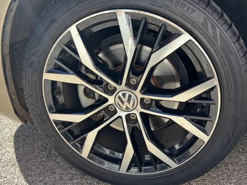Volkswagen Golf — миниатюра 10